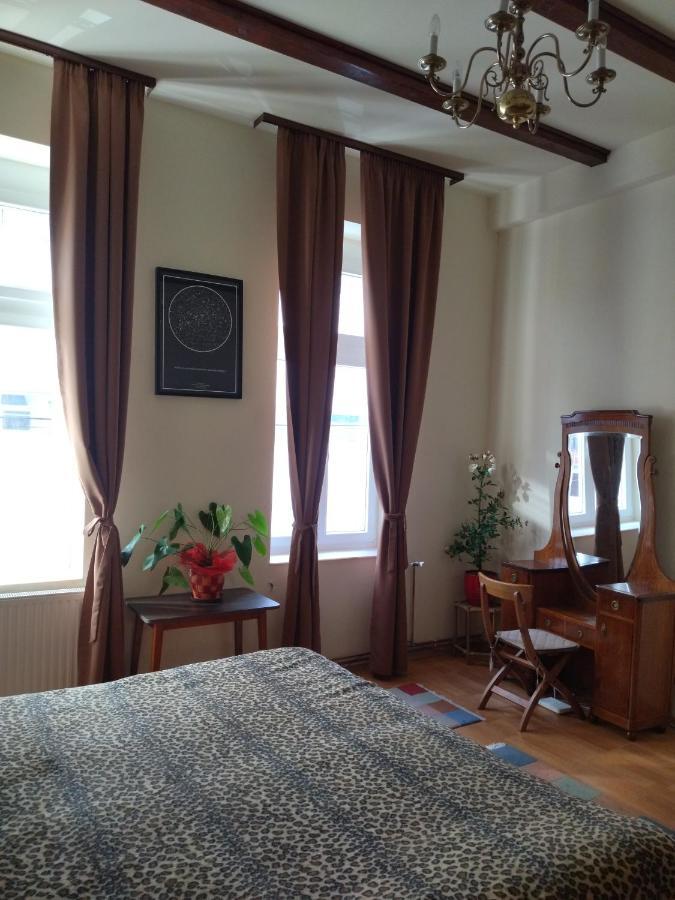 Ara Modern Apartament Apartment Oradea Exterior foto